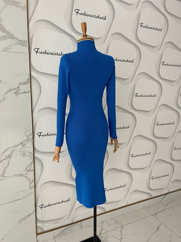 Taş detaylı triko elbise-Saks