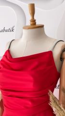 Taş askılı drape saten midi elbise - Kırmızı