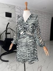 Zebra desen şifon elbise - Siyah