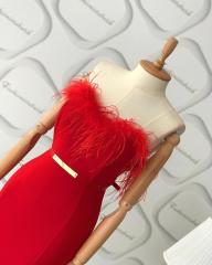 Tüy detay balık model elbise - Kırmızı