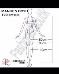 Beyaz çiçekli volanlı elbise