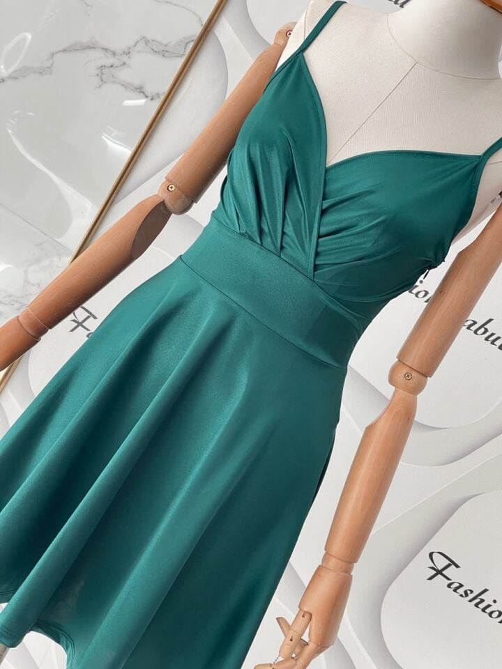Askılı mini kloş elbise - Zümrüt